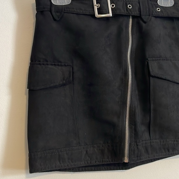 NWT Edgy Cargo Mini Skirt 4 Black Zipper Contemporary Minimalist grunge Divided - Picture 4 of 15